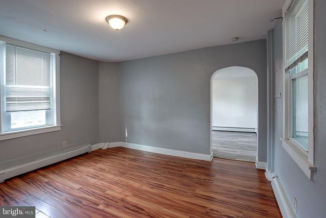 1017 HIGH ST, Burlington, NJ 08016