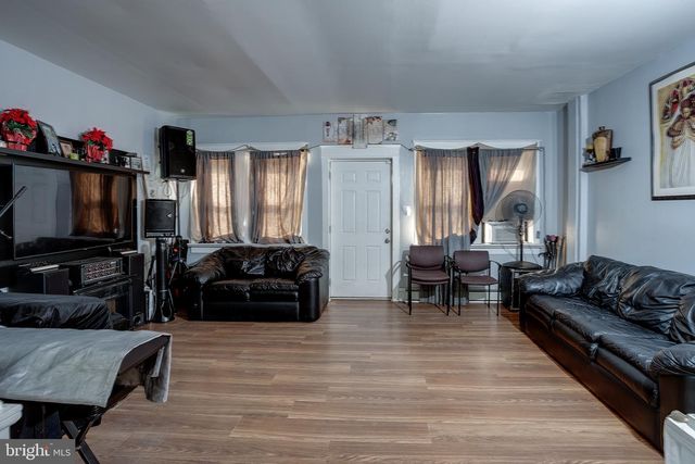 1017 HIGH ST, Burlington, NJ 08016