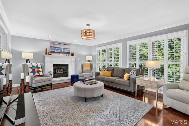 7058 Stony Ridge Road, St Louis, MO 63129