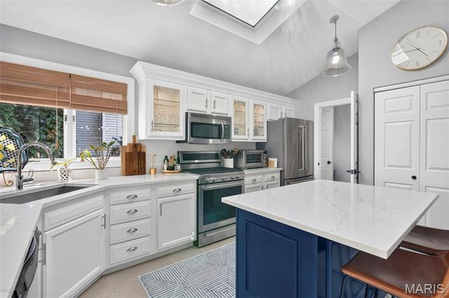 7058 Stony Ridge Road, St Louis, MO 63129