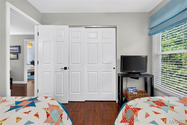 7058 Stony Ridge Road, St Louis, MO 63129