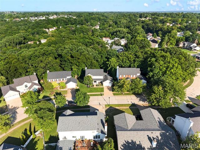 7058 Stony Ridge Road, St Louis, MO 63129