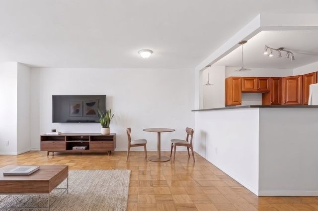 151 Tremont Street 21A, Boston, MA 02111