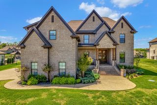 842 Harrisburg Ln, Mount Juliet, TN 37122