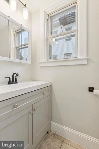 123 W LANCASTER AVE, Downingtown, PA 19335