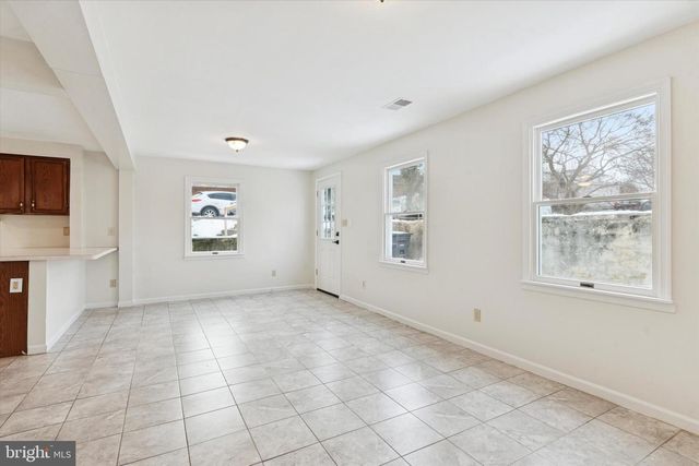 123 W LANCASTER AVE, Downingtown, PA 19335