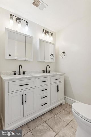 123 W LANCASTER AVE, Downingtown, PA 19335