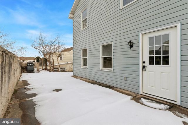 123 W LANCASTER AVE, Downingtown, PA 19335