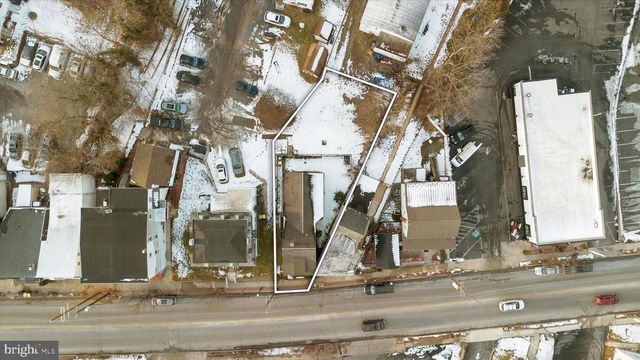 123 W LANCASTER AVE, Downingtown, PA 19335