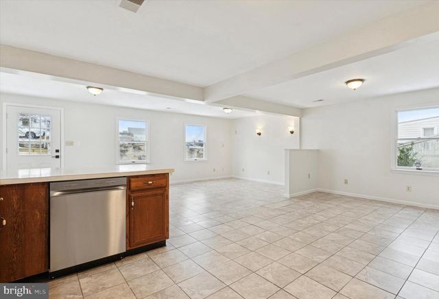 123 W LANCASTER AVE, Downingtown, PA 19335