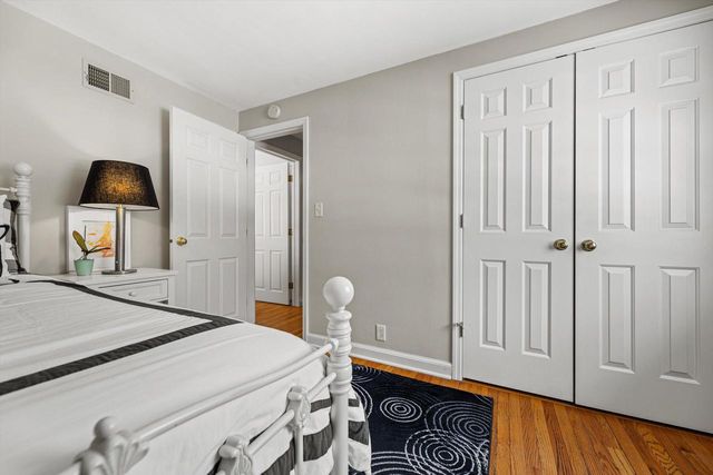 6200 N Berkeley BOULEVARD, Whitefish Bay, WI 53217