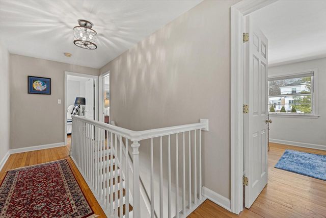 6200 N Berkeley BOULEVARD, Whitefish Bay, WI 53217