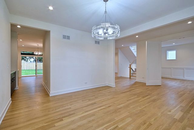 310 N Nottingham Avenue, Glenview, IL 60025