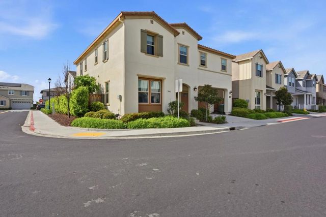 39442 N Darner Drive, Newark, CA 94560