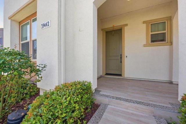 39442 N Darner Drive, Newark, CA 94560