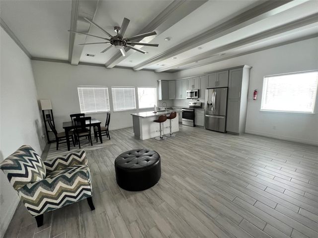 3407 Sakowitz Street B, Houston, TX 77026