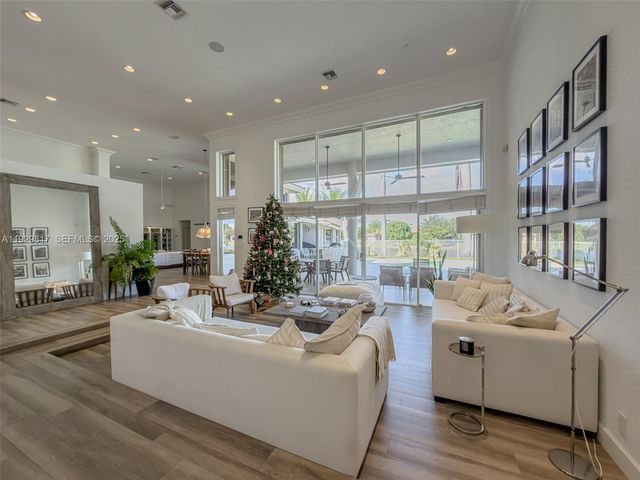 2950 Medinah, Weston, FL 33332