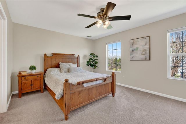 86 Fox Meadows Court, Howell, MI 48843