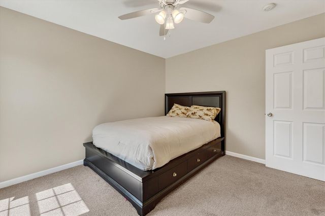 86 Fox Meadows Court, Howell, MI 48843