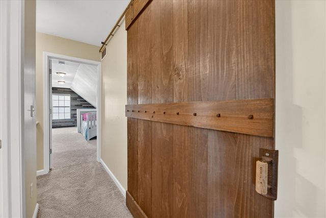 86 Fox Meadows Court, Howell, MI 48843