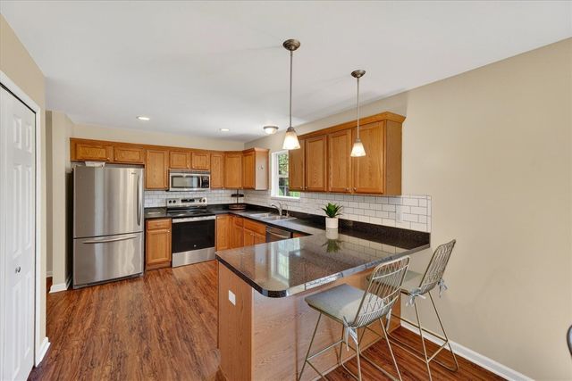 86 Fox Meadows Court, Howell, MI 48843