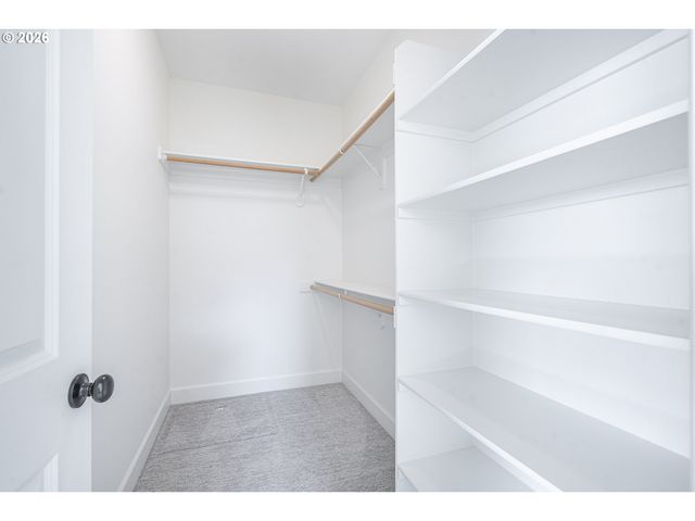 387 Ne 22ND Ave, Canby, OR 97013