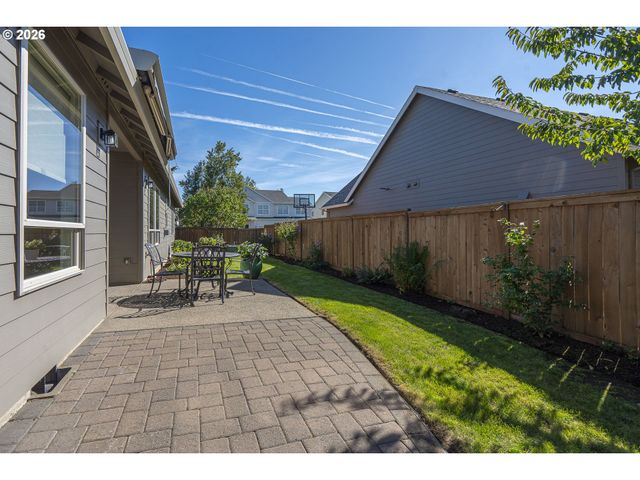 387 Ne 22ND Ave, Canby, OR 97013
