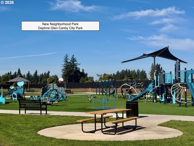 387 Ne 22ND Ave, Canby, OR 97013