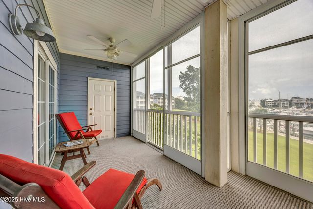 2555 St James Drive 104, Southport, NC 28461