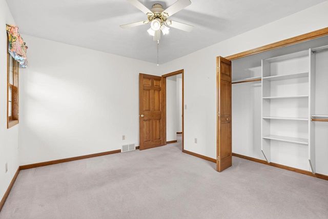 2108 S MATTHIAS STREET, Appleton, WI 54915