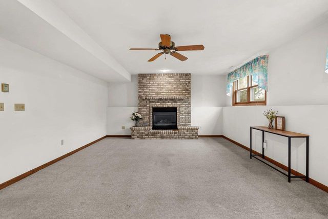 2108 S MATTHIAS STREET, Appleton, WI 54915