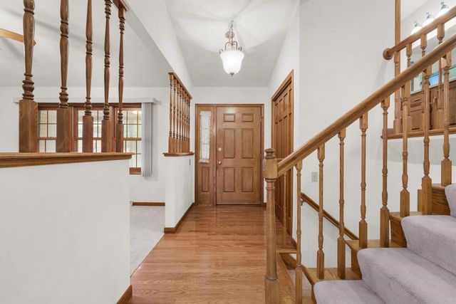 2108 S MATTHIAS STREET, Appleton, WI 54915