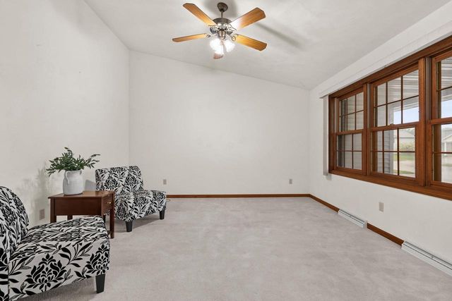 2108 S MATTHIAS STREET, Appleton, WI 54915