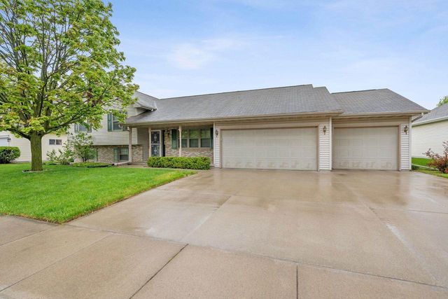 2108 S MATTHIAS STREET, Appleton, WI 54915