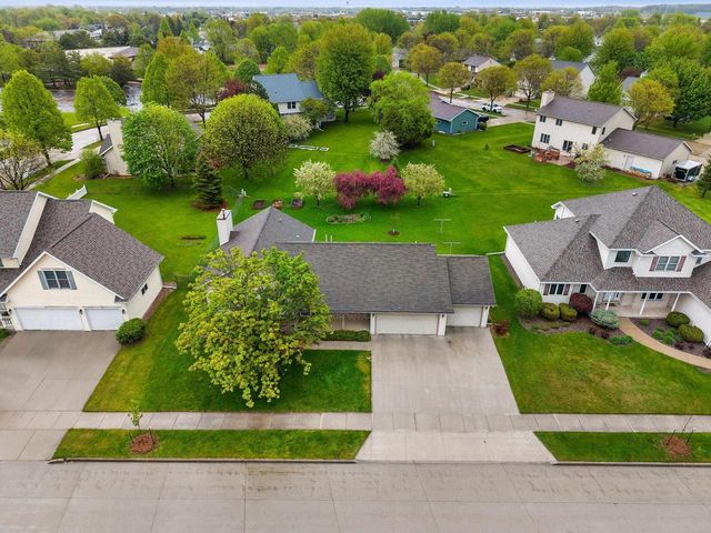 2108 S MATTHIAS STREET, Appleton, WI 54915