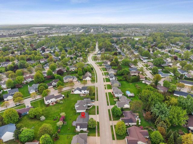 2108 S MATTHIAS STREET, Appleton, WI 54915