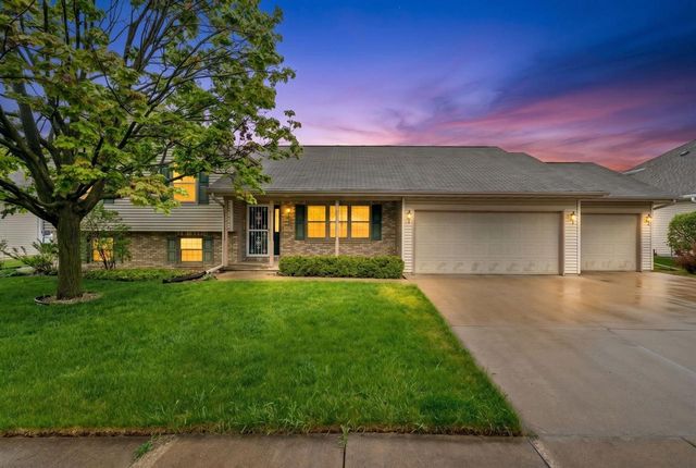 2108 S MATTHIAS STREET, Appleton, WI 54915