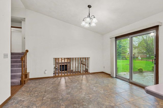 2108 S MATTHIAS STREET, Appleton, WI 54915