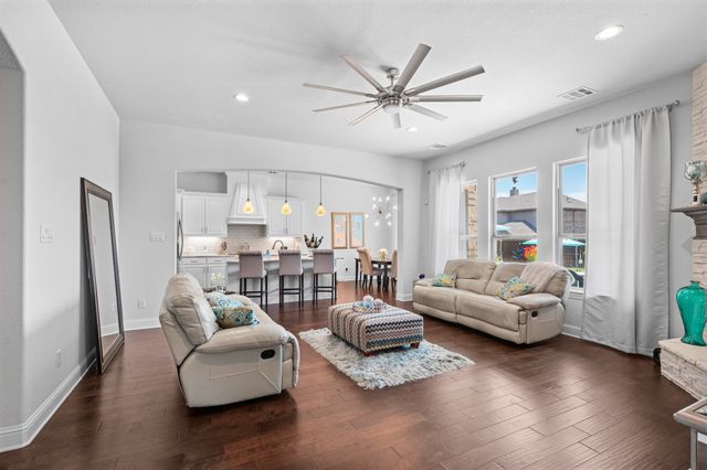 834 Rustic Trail, Midlothian, TX 76065