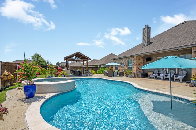 834 Rustic Trail, Midlothian, TX 76065
