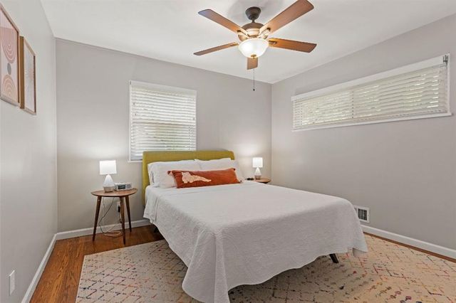 6900 W 72nd Terrace, Overland Park, KS 66204