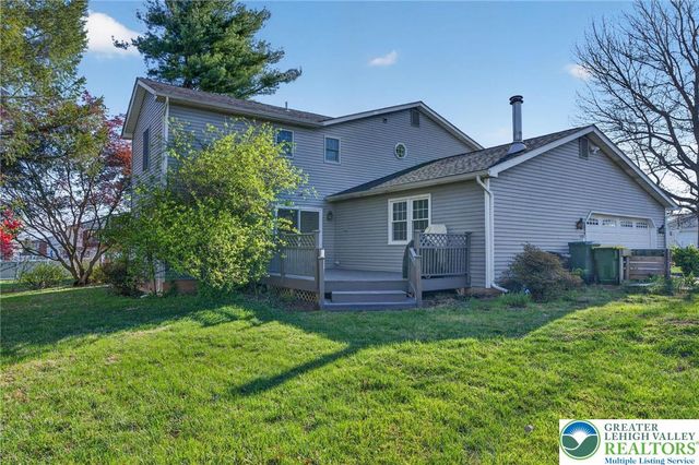 1078 Hill Drive, Lower Macungie Twp, PA 18103
