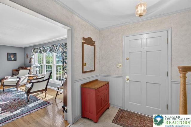 1078 Hill Drive, Lower Macungie Twp, PA 18103