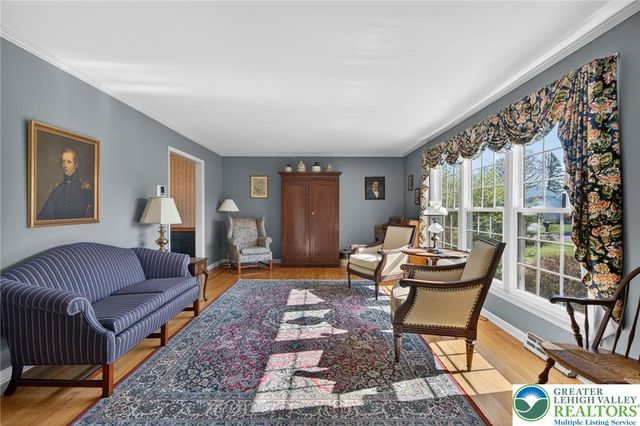 1078 Hill Drive, Lower Macungie Twp, PA 18103