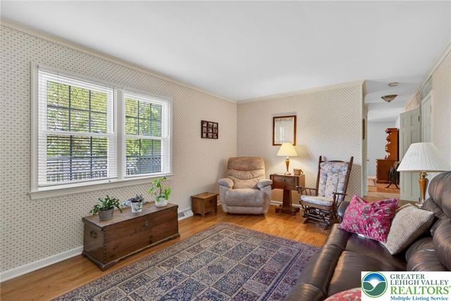 1078 Hill Drive, Lower Macungie Twp, PA 18103