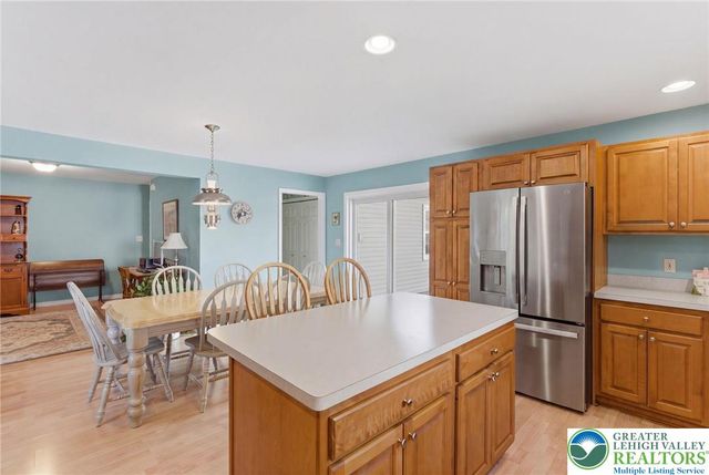 1078 Hill Drive, Lower Macungie Twp, PA 18103