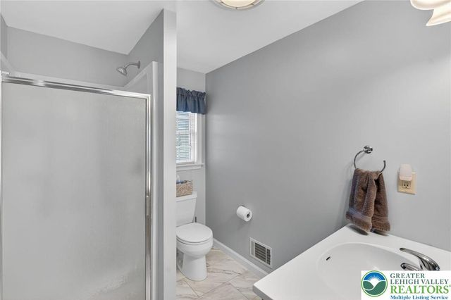 1078 Hill Drive, Lower Macungie Twp, PA 18103