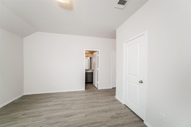 206 Pronghorn Drive, Huntsville, TX 77320