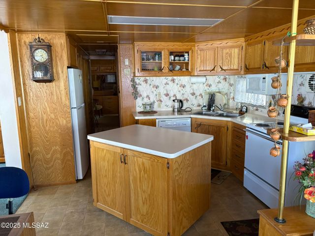 5809 W Rocking Cir Street, Tucson, AZ 85713