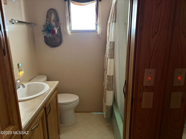 5809 W Rocking Cir Street, Tucson, AZ 85713